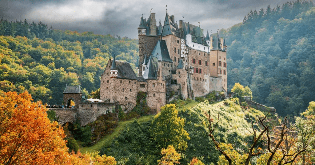 Castillos de Europa. Castillos medievales europeos: Castillo de Eltz en Alemania