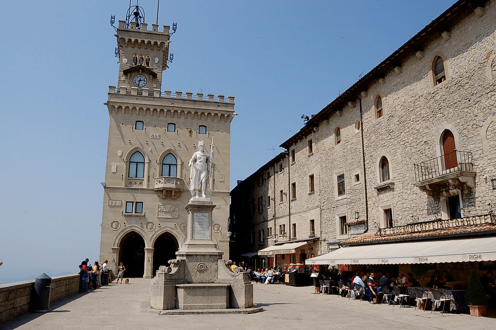 Cosas que hacer y que ver en San Marino: Piazza della Libertà