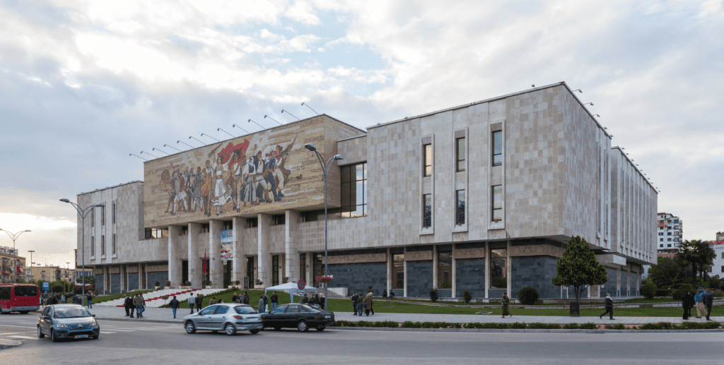 10 lugares que ver en Albania imprescindibles. Viajar a Albania. Museo Nacional de Historia de Albania