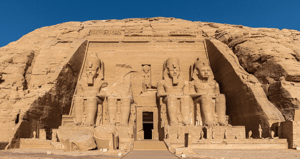  Lugares que ver en Egipto. Viajar a Egipto Templo de abu simbel