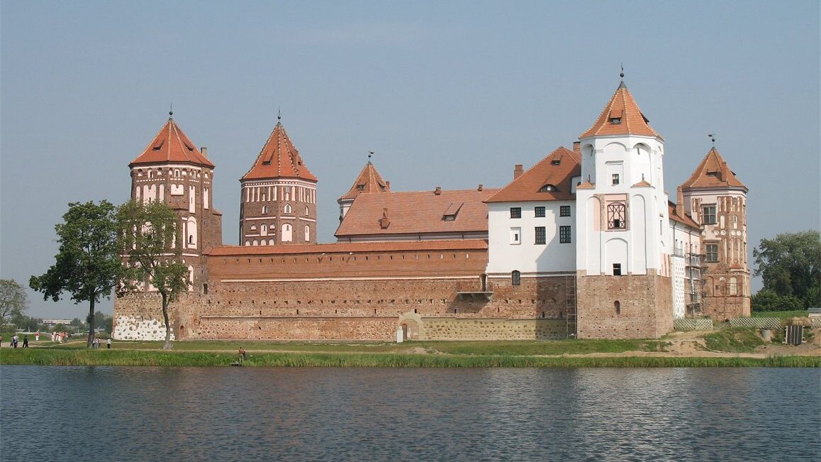 Castillo de Mir, cosas que ver en Bielorrusia. Viajar a Bielorrusia - mochilasviaje.es